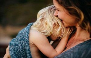 At være et enebarn: en byrde eller et privilegie?