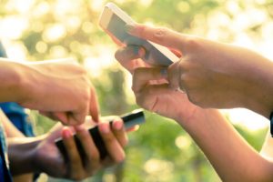 Sexting og online grooming: Farerne ved den digitale tidsalder