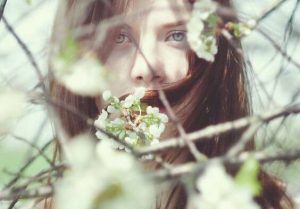 Generthedens to ansigter