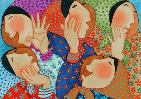 Kvinders ansigter og farverige tøj symboliserer autentiske mennesker