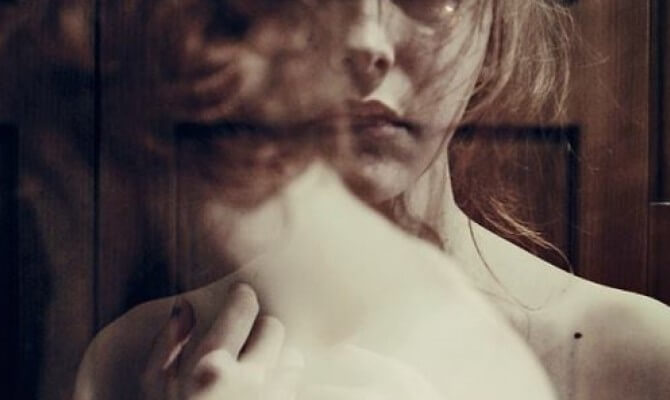 Kvinde med bipolar lidelse