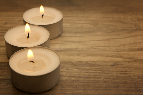 Stearinlys skaber hygge