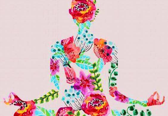 Kvinde lavet af blomster udøver meditation