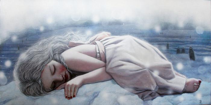 Pige ligger sammenkrøllet i sne i sorg over ikke at kunne tilgive gerningsmanden