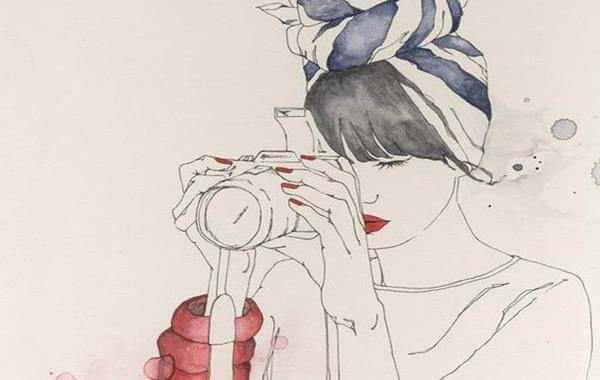 Tegning af kvinde med kamera