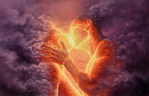 Personer lavet af skyer deler et intenst kys