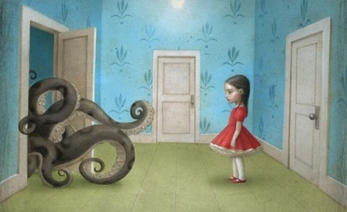 Pige ser på blæksprutte i klædeskab