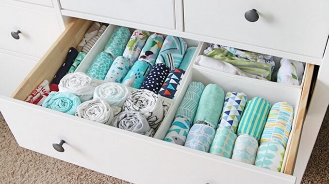 Tøjskuffe med orden