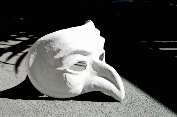 Maske i sollys