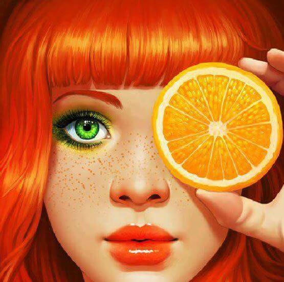 Pige i orange viser farvernes psykologi