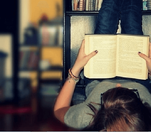 At læse kan hjælpe med at motionere din hjerne