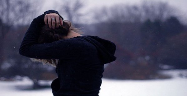 Alene person i sne oplever skizoid personlighedsforstyrrelse