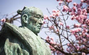Den gamle samurai: passende reaktion på provokation
