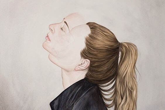 Kvindes ansigt er sløret på grund af pronoia