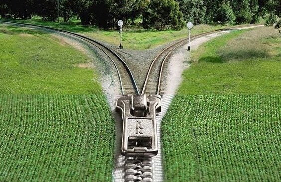 Lynlås deles i to, så man skal træffe en beslutning