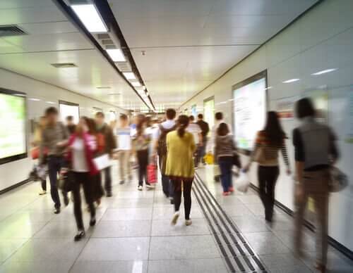 Personer med agorafobi kan frygte steder som en metro