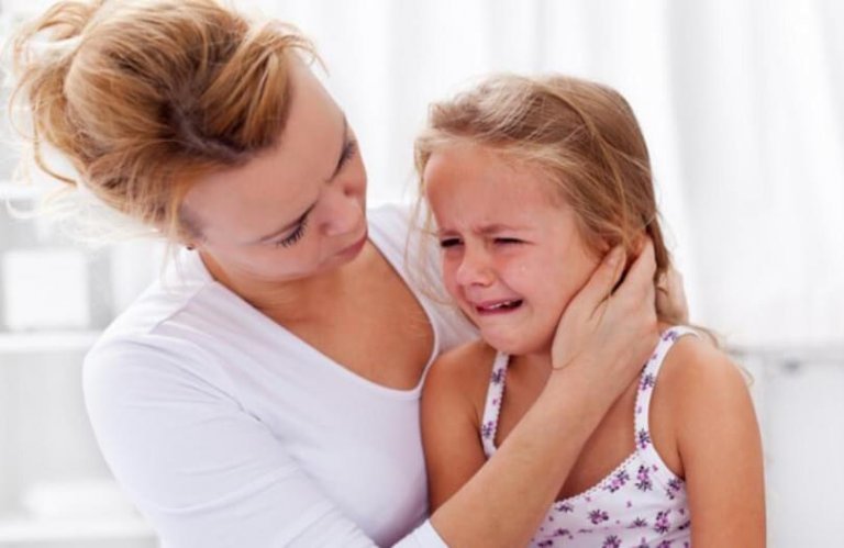 Barn med usikker-ambivalent tilknytning vil ikke have, at mor går
