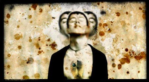 Maleri af kvinde, der oplever kognitive forstyrrelser ved skizofreni