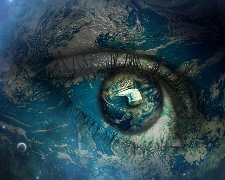 Øje afspejler hele univers