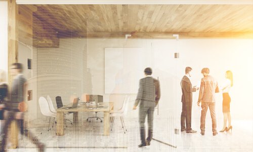 der er massivt pres på de unge på de japanske arbejdspladser