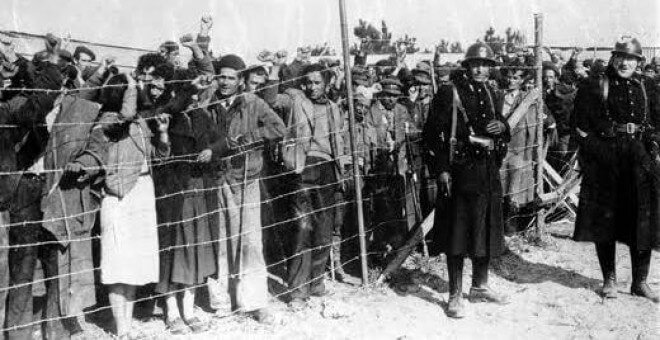 spanske flygtninge bag hegn