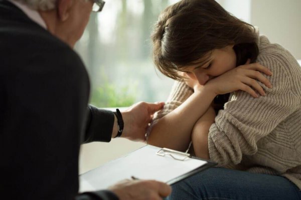 Medfølelses træthed hos sundhedspersonale: en terapeut og hans patient.