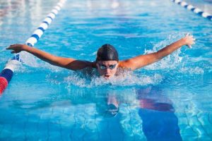 5 forbløffende psykologiske fordele ved svømning