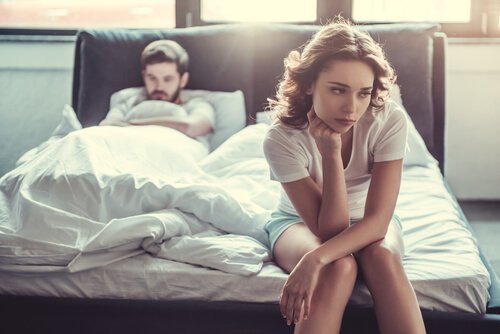Par i seng er uvenner over sexfantasier om en anden