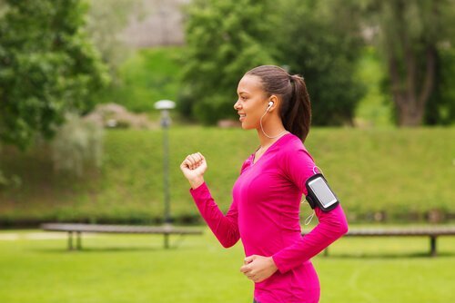 Der findes mange fordele ved power walking for dit mentale helbred