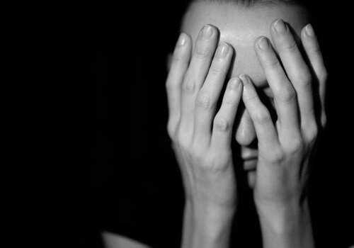 Situationer med misbrug - hvorfor er det så svært at komme ud?