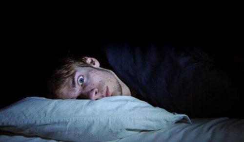 Sløjf disse fire vaner, som påvirker søvnen