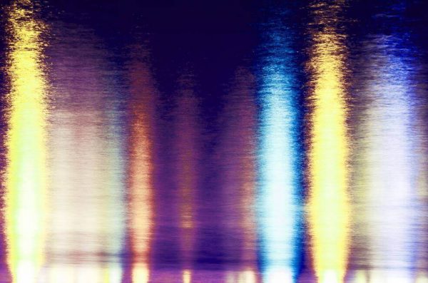 Følelser reflekteres til os som farver i en sø