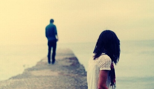 En dreng, der går væk fra en pige, måske har han lært, hvornår det ikke er værd at konfrontere folk