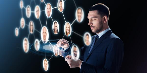 Headhunteren udvælger de rette kandidater