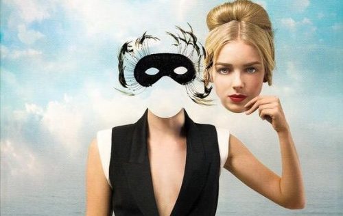 Kvinde med maske