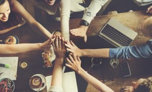 Normer: Hvorfor har vi fælles normer i grupper?