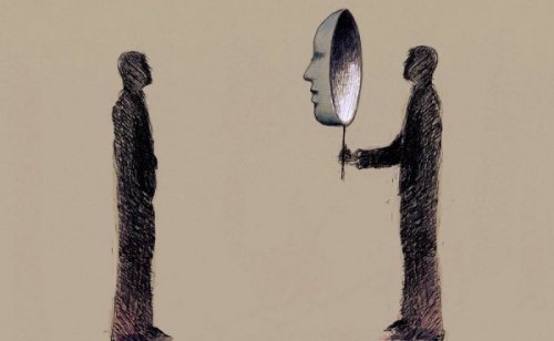 Mand med maske er eksempel på patologisk narcissisme