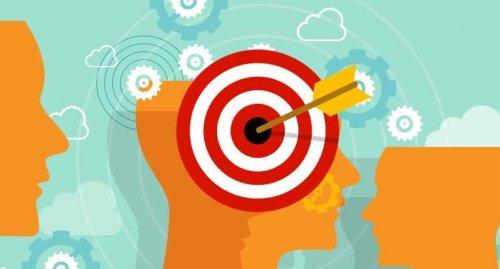 Pil på skydeskive symboliserer at huske på mål