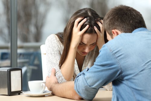 Et par illustrerer, hvordan det er, når vores partner ikke forstår vores depression