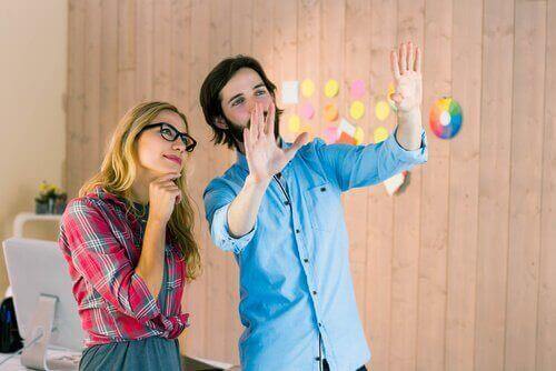 Personer anvender mirakelspørgsmål ved at forestille sig et liv uden problemer