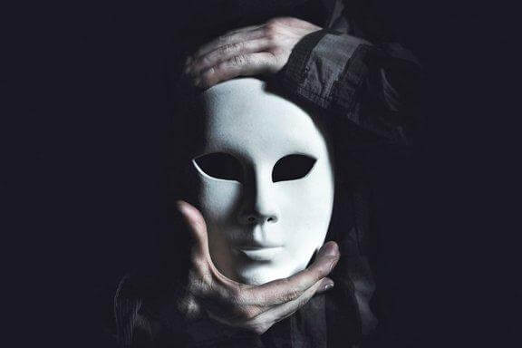 mand holder maske