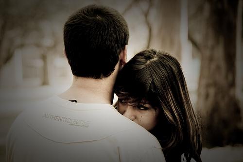 et ungt forelsket par