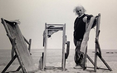 Nicanor Parra er kendt for antipoesi