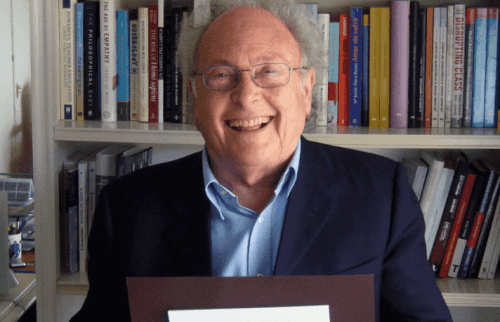 En smilende Eduard Punset