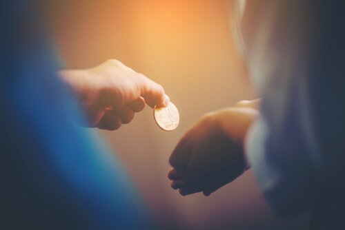 der gives en donation