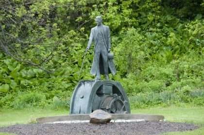 Statue af Nikola Tesla