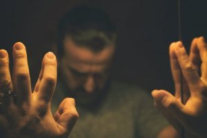 Hvad kan videnskaben sige om ondskab?