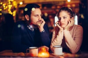 Kedsomhed i et forhold: Er det normalt?