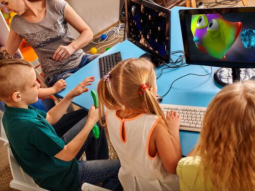 Børn spiller videospil, da der er en sammenhæng mellem videospil og intelligens