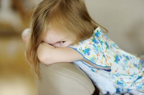 Dyssocial personlighedsforstyrrelse hos børn: Symptomer og årsager
